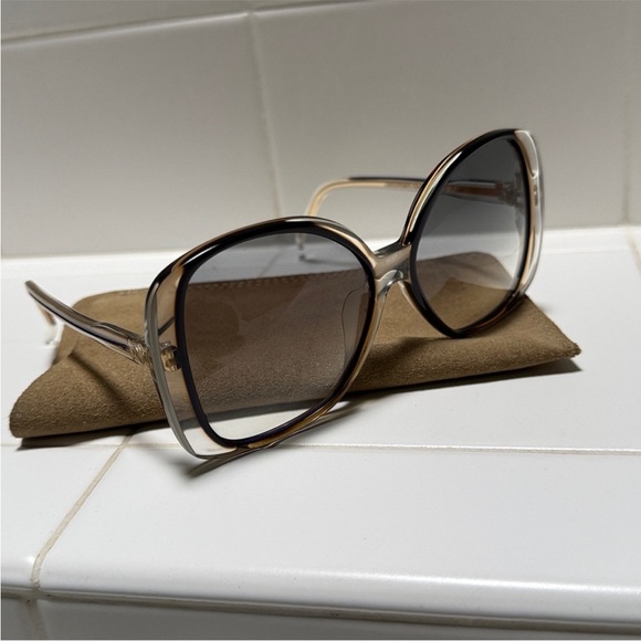 Trade with my lovely friend 🩷 - Picture 2 of 4